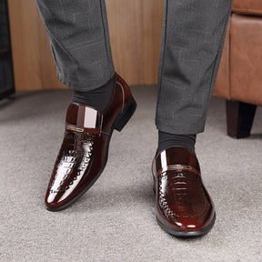 Sapato Masculino de Couro Envernizado Sampaio® S1090